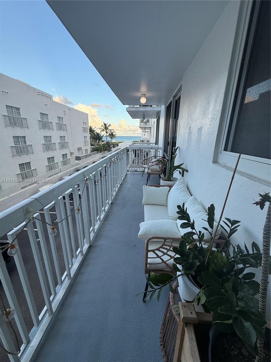 401 Ocean Dr # 325, Miami Beach, FL 33139