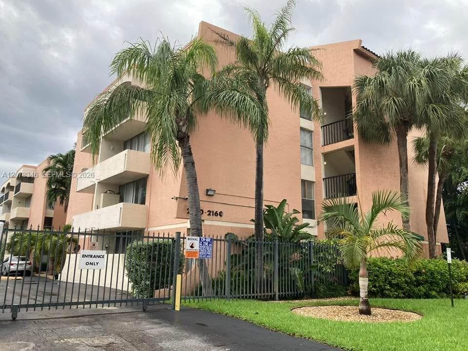 2160 SW 16th Ave # 421, Miami, FL 33145 photo 2