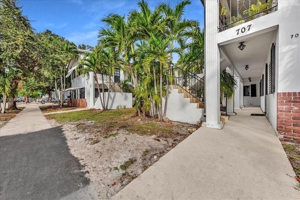 707 S 19TH Avenue # 4, Hollywood, FL 33020 photo 2