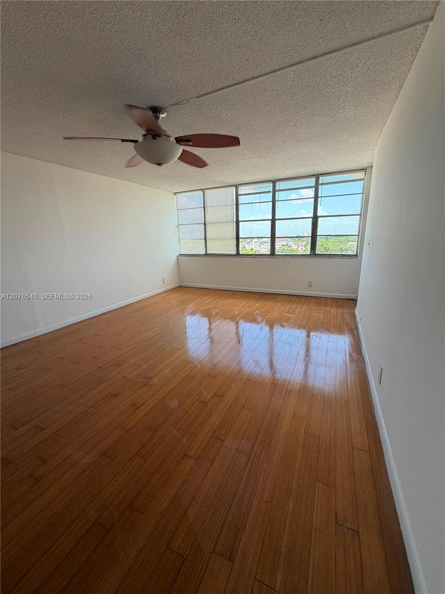 2025 NE 164th St # 1015, North Miami Beach, FL 33162 photo 2