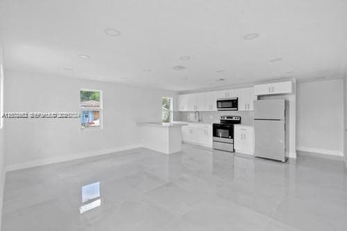 655 SW 5th St, Homestead, FL 33030 photo 2
