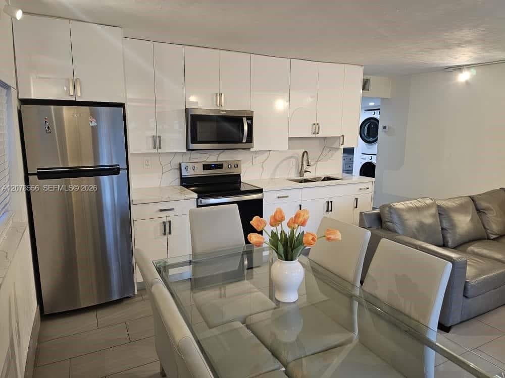 3605 Indian Creek Dr # 203, Miami Beach, FL 33140 photo 3