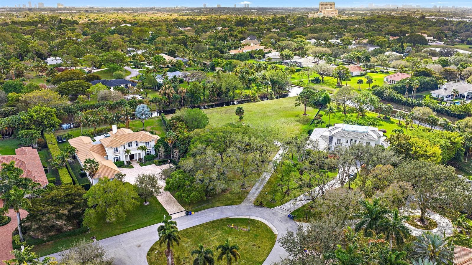 8090 NATIVE DANCER Road E, Palm Beach Gardens, FL 33418 photo 2
