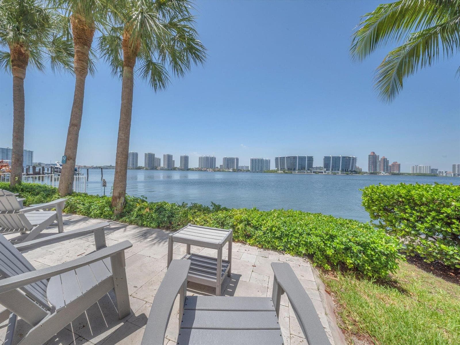 18100 N Bay Road # 707, Sunny Isles Beach, FL 33160 photo 2