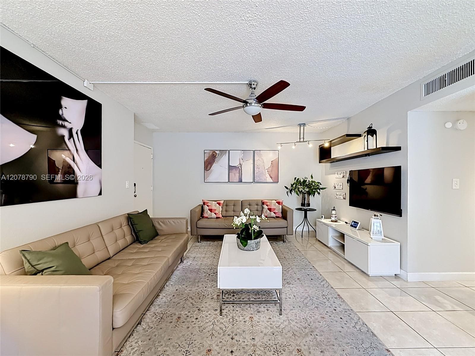 9350 Fontainebleau Blvd # 101, Miami, FL 33172 photo 4