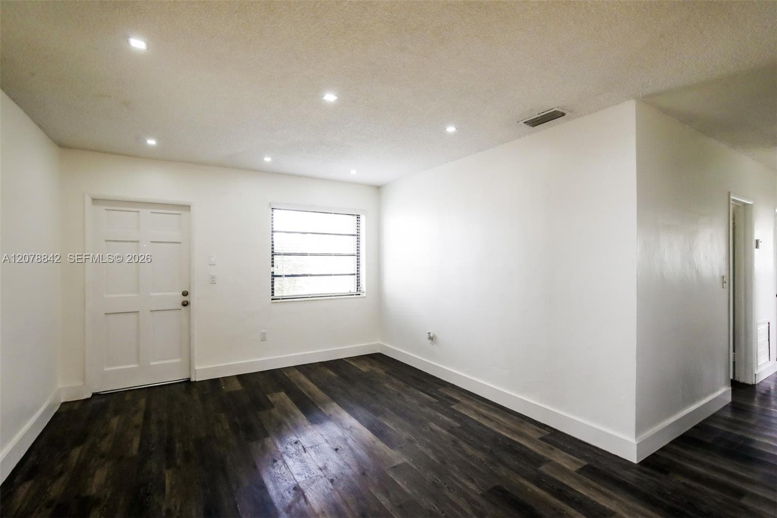 10020 SW 37th St, Miami, FL 33165 photo 2