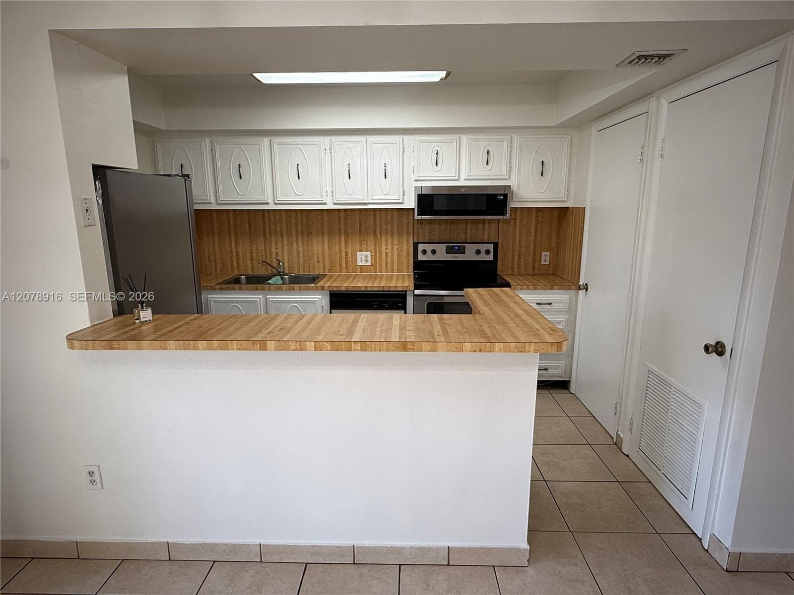 8401 SW 107th Ave # 324E, Miami, FL 33173 photo 5