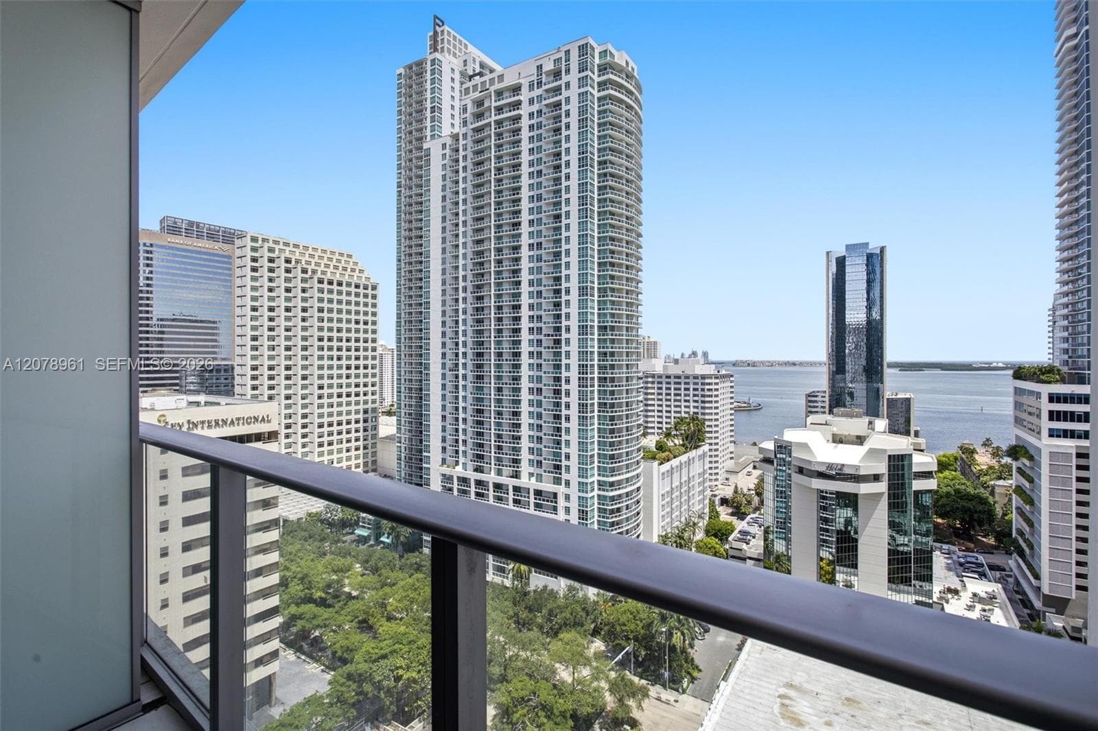 1010 Brickell Ave # 2102, Miami, FL 33131 photo 2