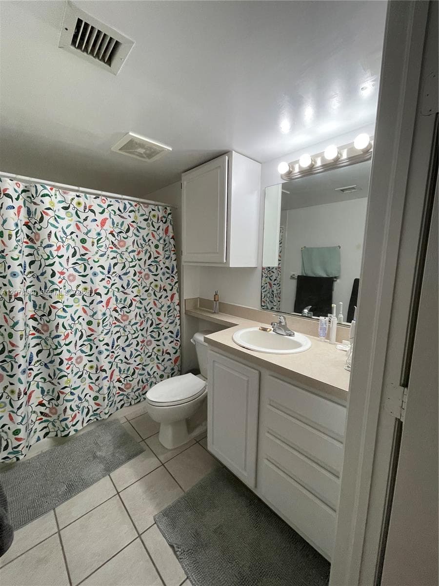2665 SW 37th Ave # 209, Miami, FL 33133 photo 3