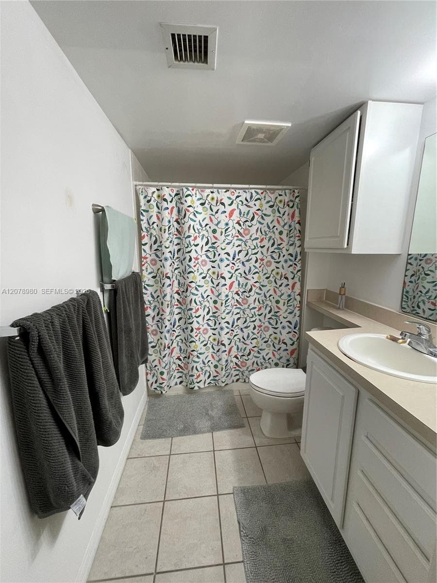 2665 SW 37th Ave # 209, Miami, FL 33133 photo 4