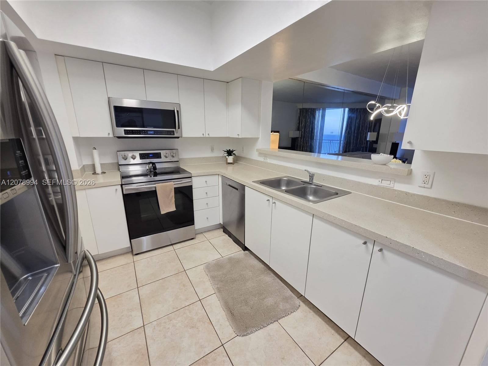 17375 Collins Ave # 2706, Sunny Isles Beach, FL 33160 photo 3
