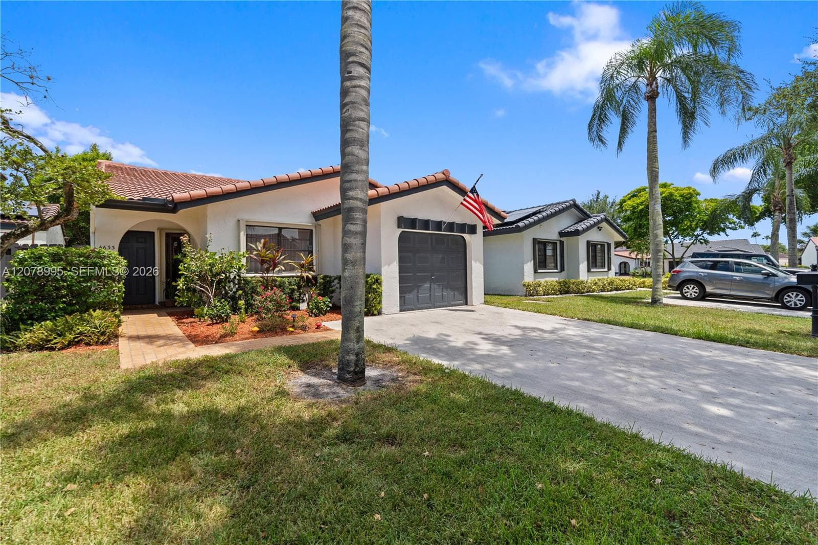 6633 NW 176th Ter, Hialeah, FL 33015 photo 4