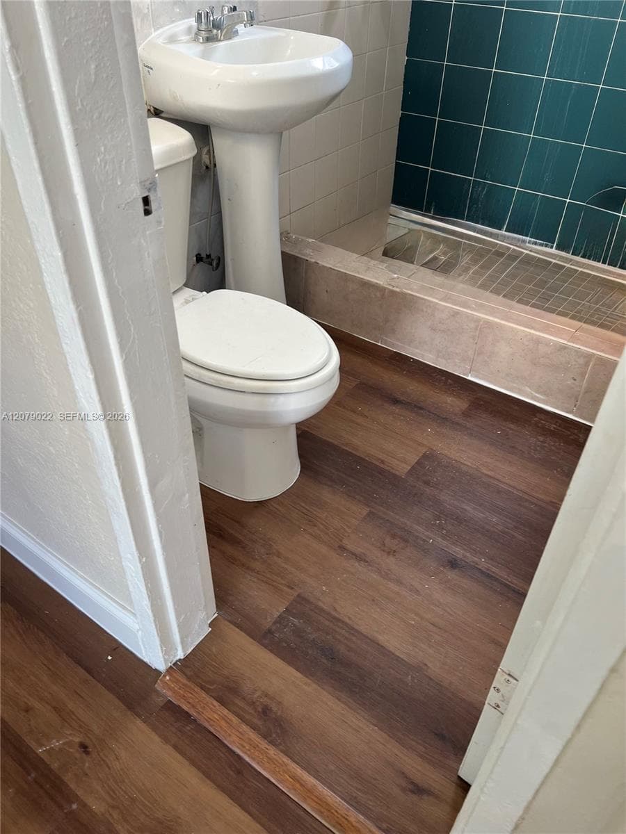 225 NW 17th St # 4, Miami, FL 33136 photo 5