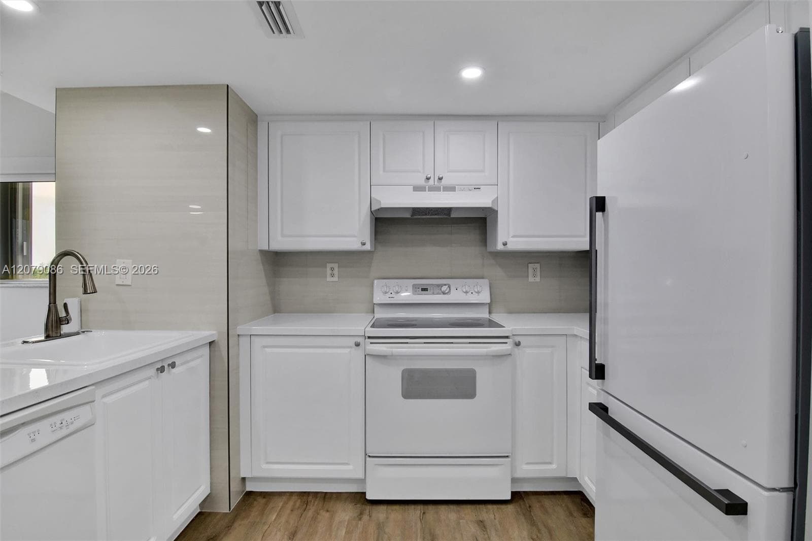 1918 Brickell Ave # 505, Miami, FL 33129 photo 4
