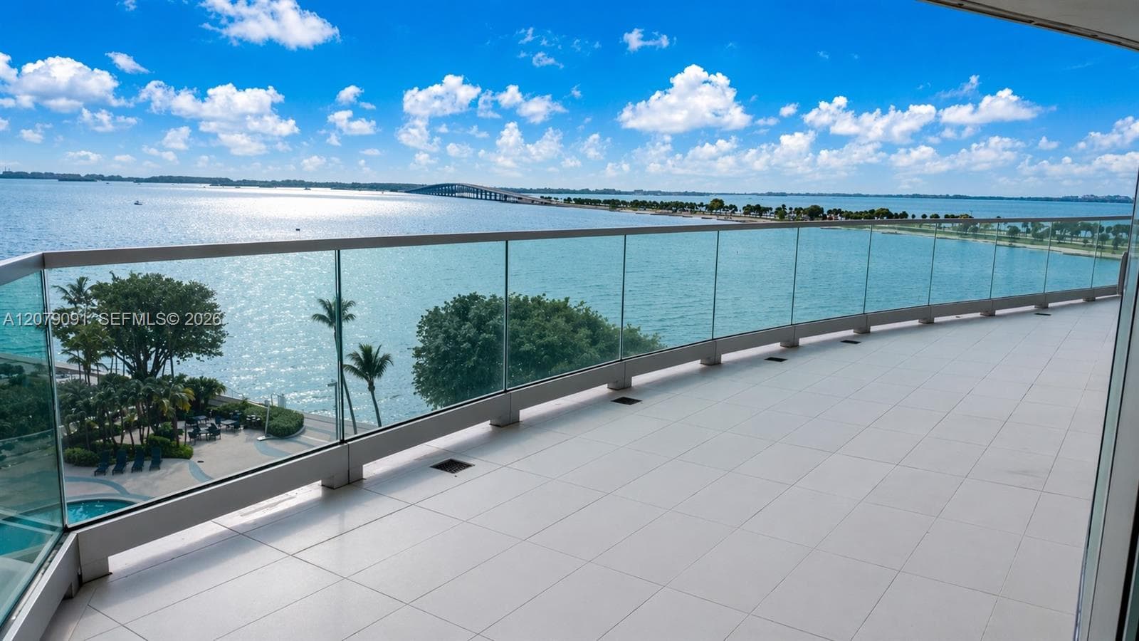 175 SE 25th rd # 504, Miami, FL 33131 photo 2