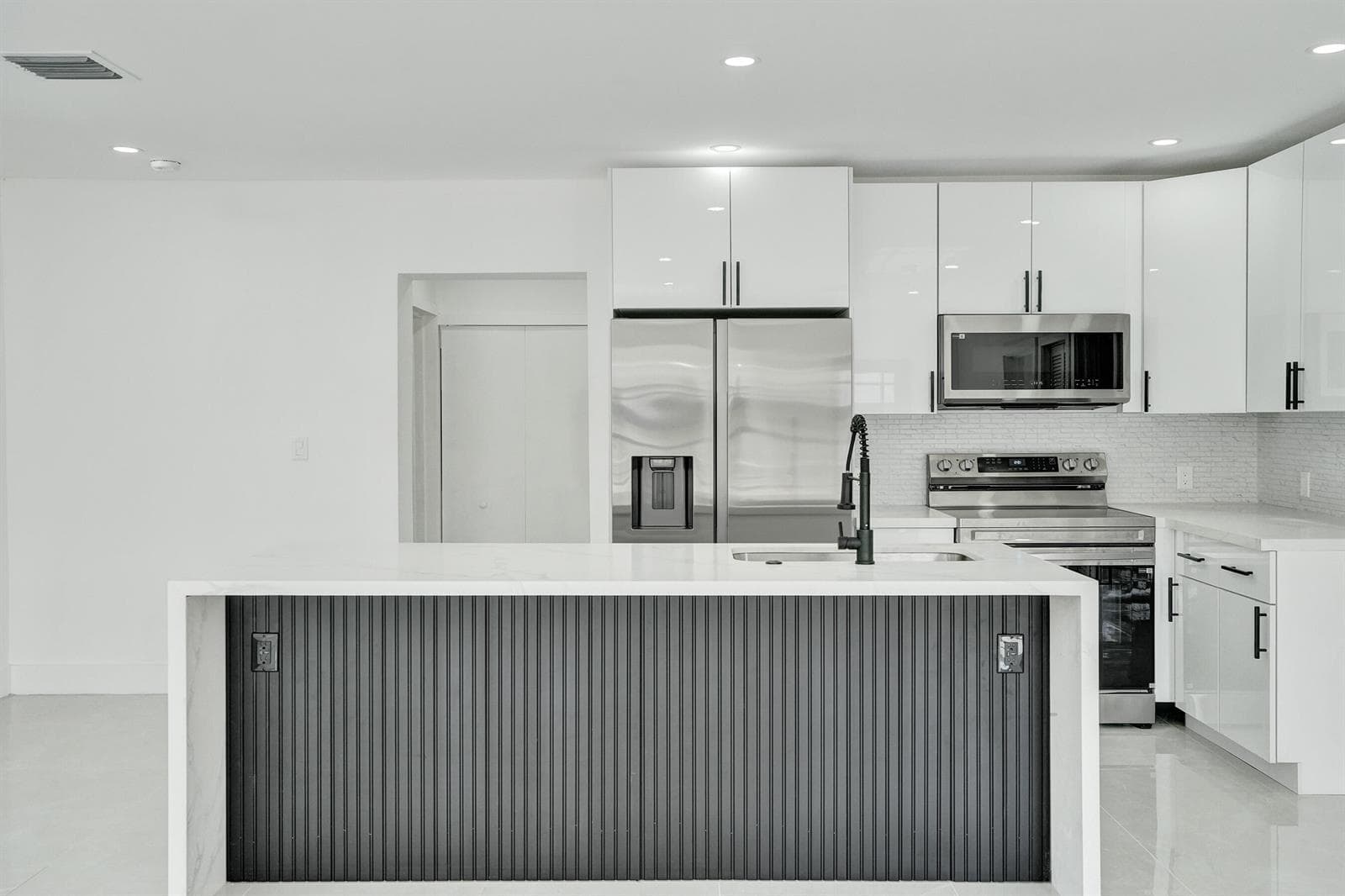 3234 TAFT Street, Hollywood, FL 33021 photo 3