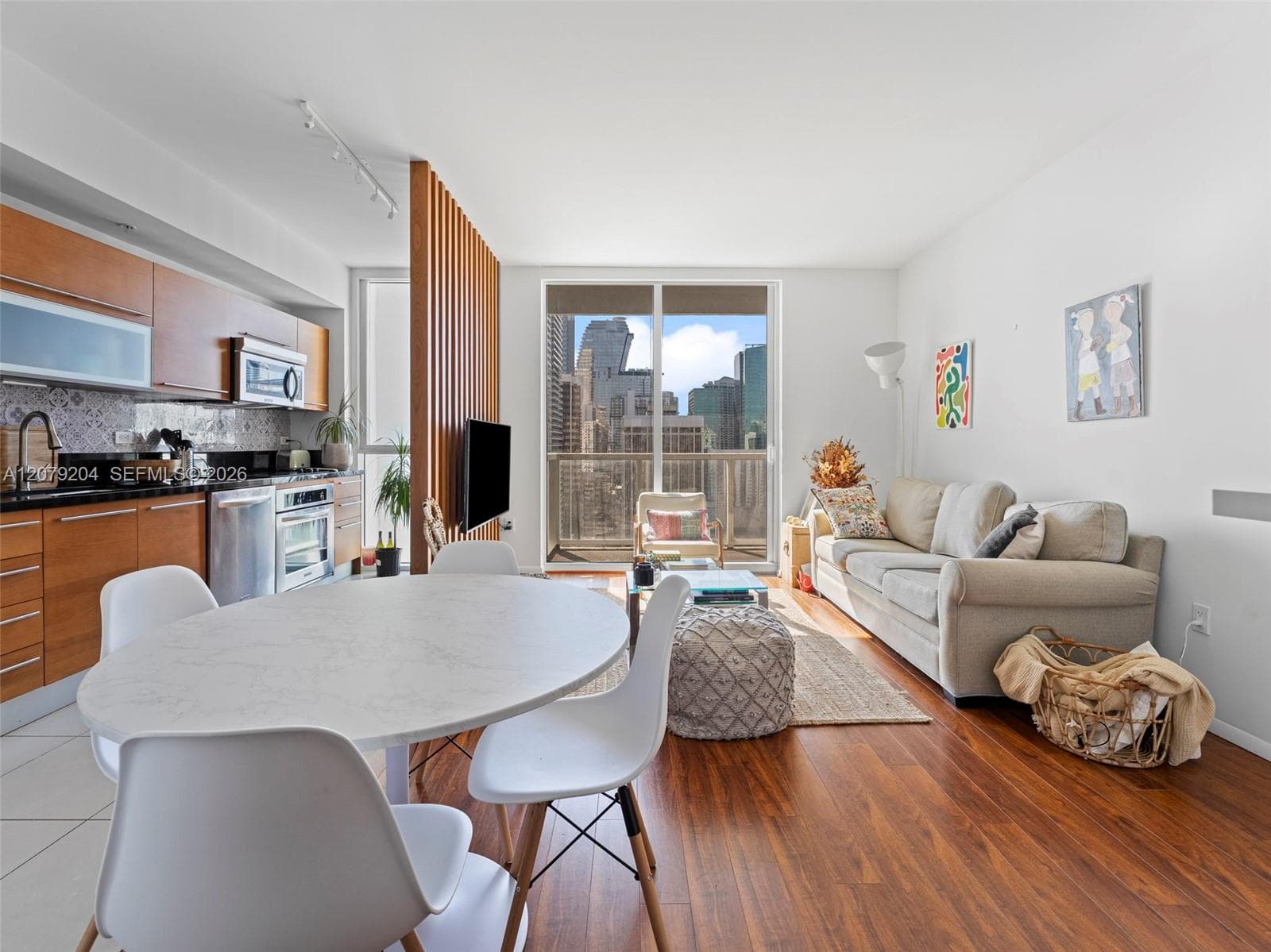 244 Biscayne Blvd # 3105, Miami, FL 33132 photo 2