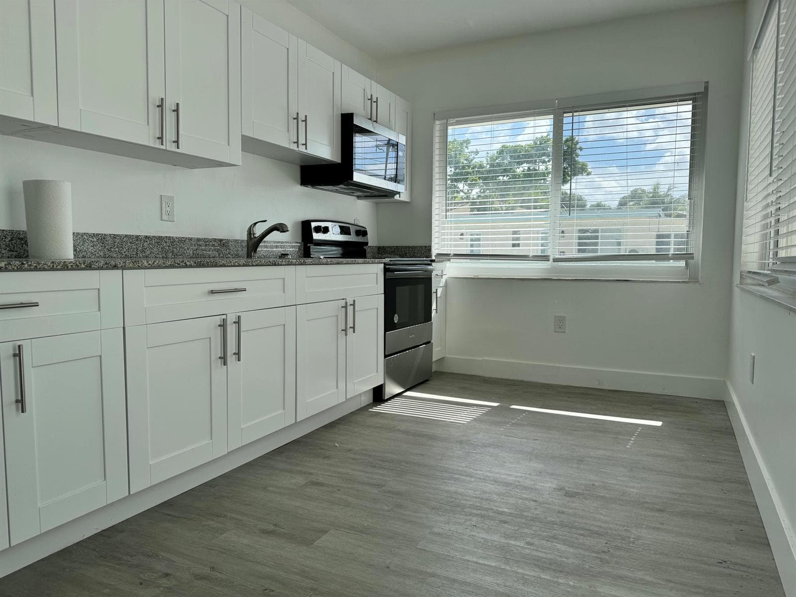1833 Madison Street, Hollywood, FL 33020 photo 2