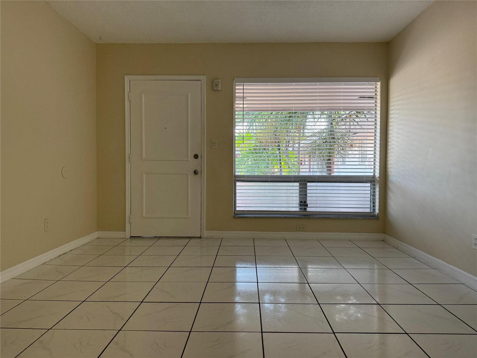 4928 Hollywood Boulevard # 10, Hollywood, FL 33021 photo 2