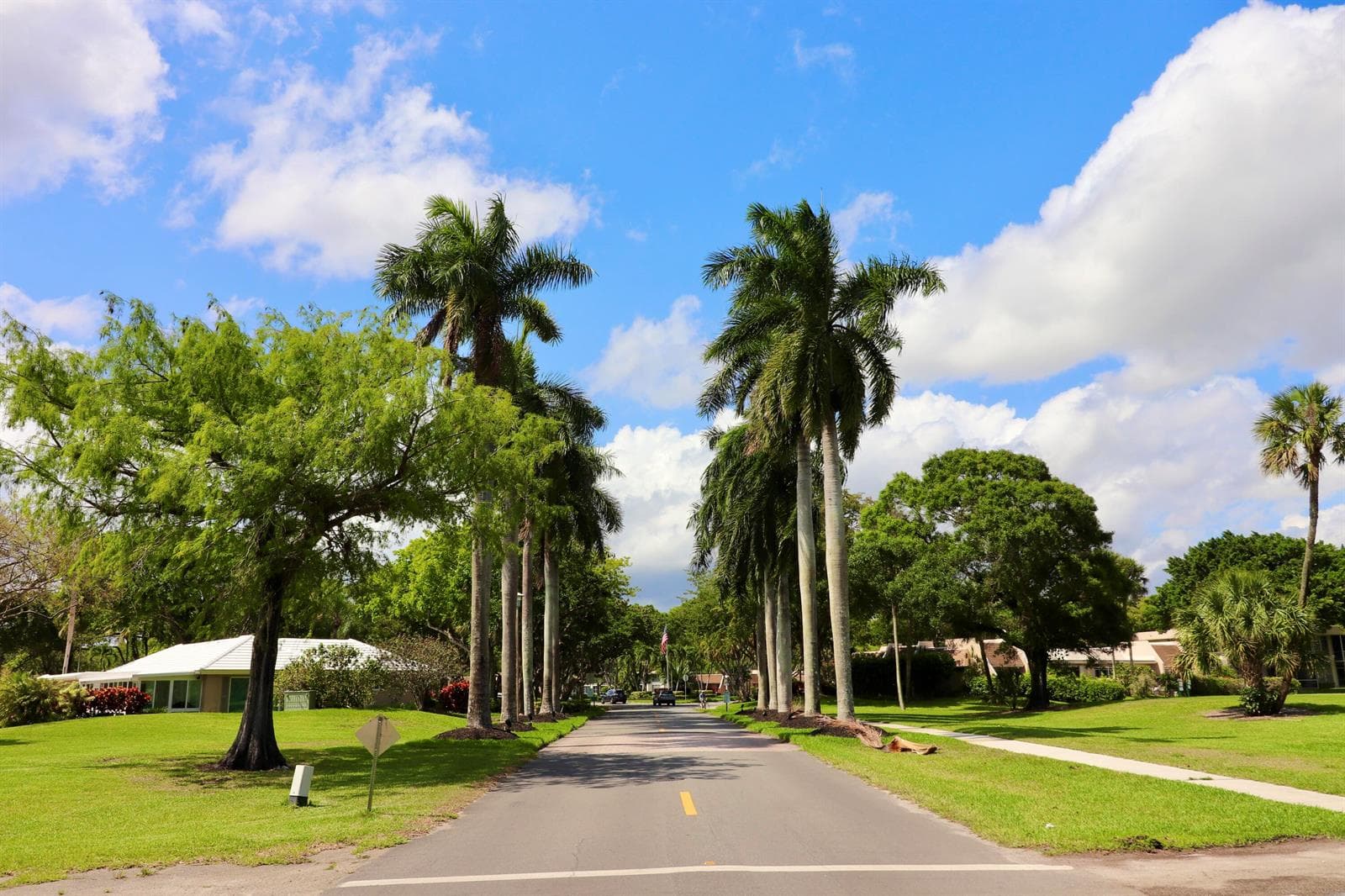 3980 OAKS CLUBHOUSE Drive # 511, Pompano Beach, FL 33069 photo 3