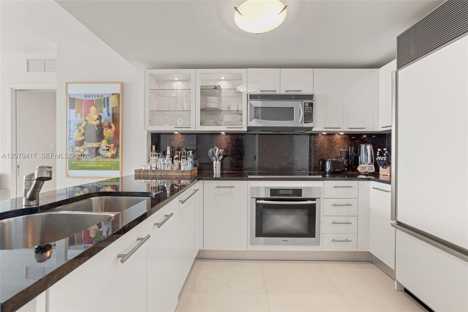 6801 Collins Ave # 1401, Miami Beach, FL 33141 photo 2