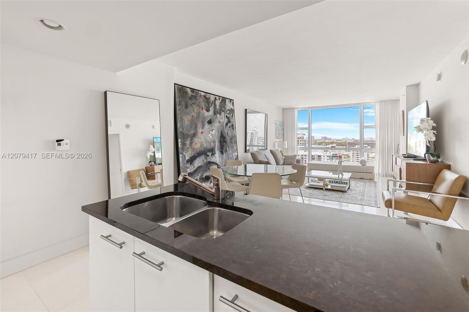 6801 Collins Ave # 1401, Miami Beach, FL 33141 photo 4