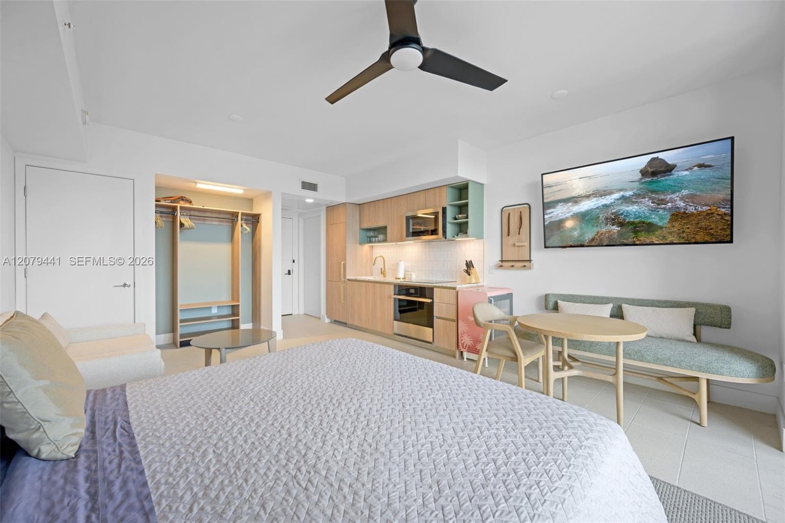 159 NE 6th St # 3706, Miami, FL 33132 photo 4