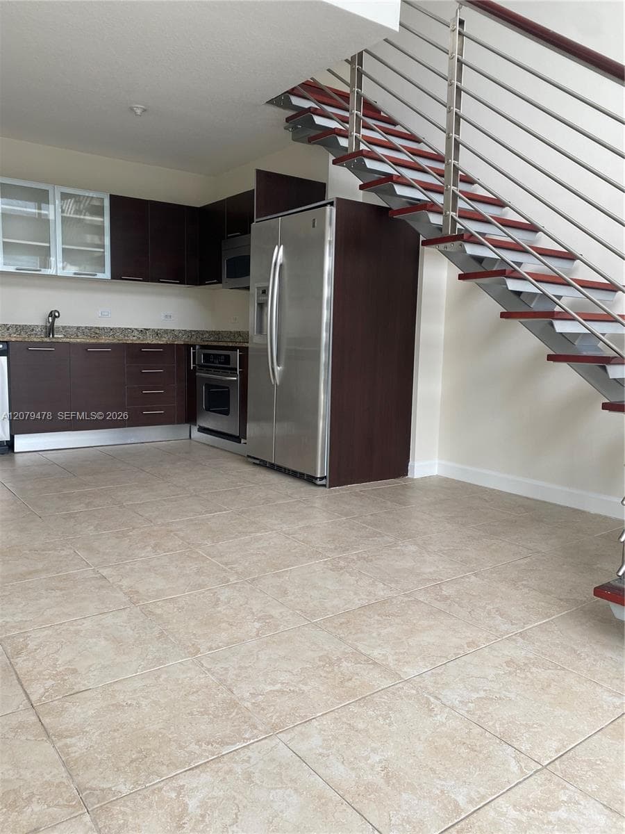41 SE 5th St # 2405, Miami, FL 33131 photo 2