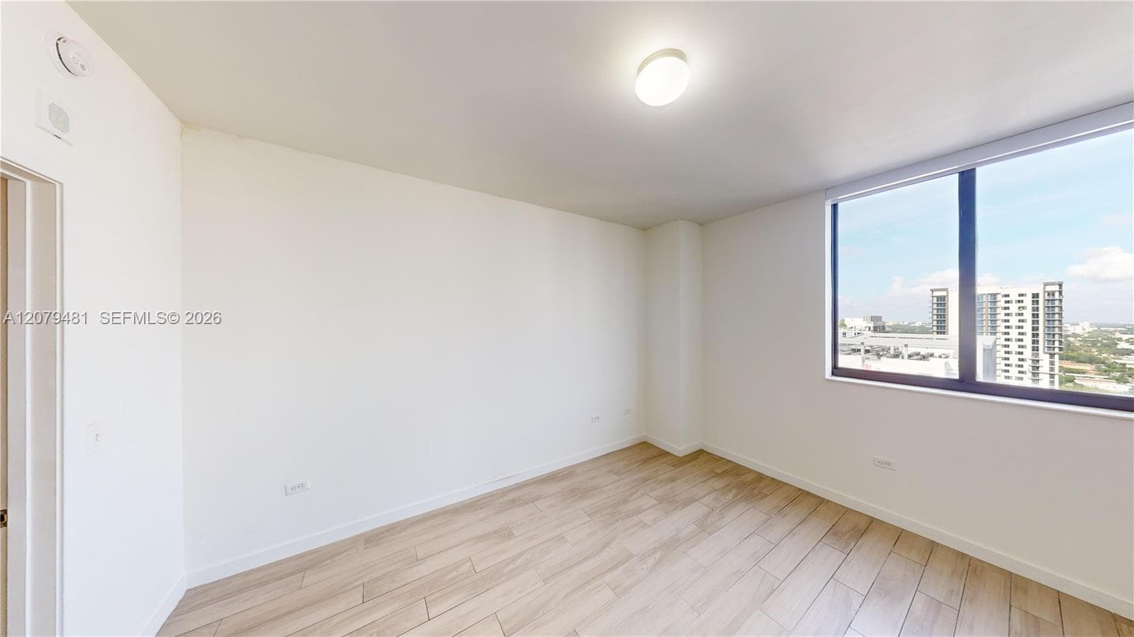 999 SW 1st Ave # 2606, Miami, FL 33130 photo 4