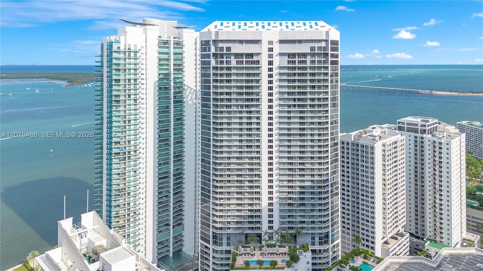 1300 Brickell Bay Dr # 1913, Miami, FL 33131 photo 2