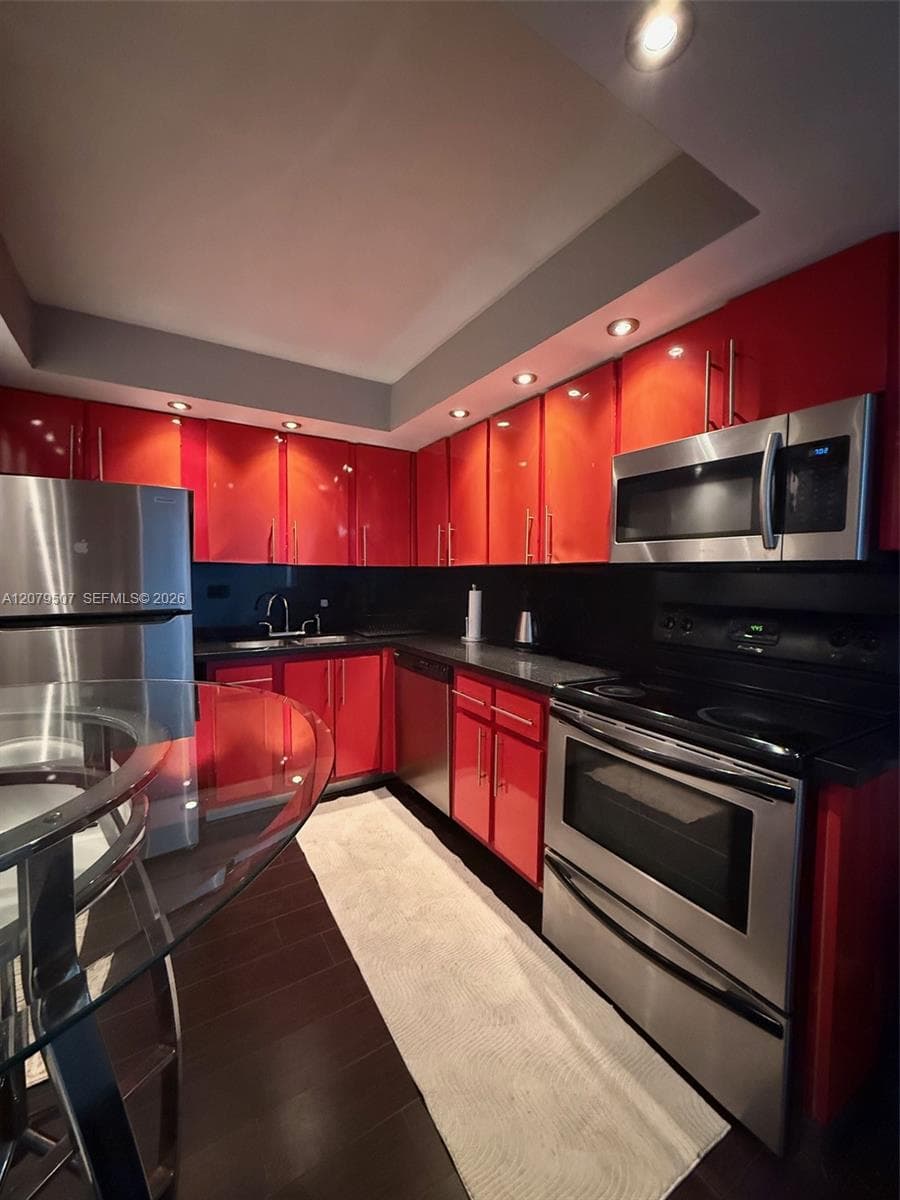 6039 Collins Ave # 1505, Miami Beach, FL 33140 photo 2