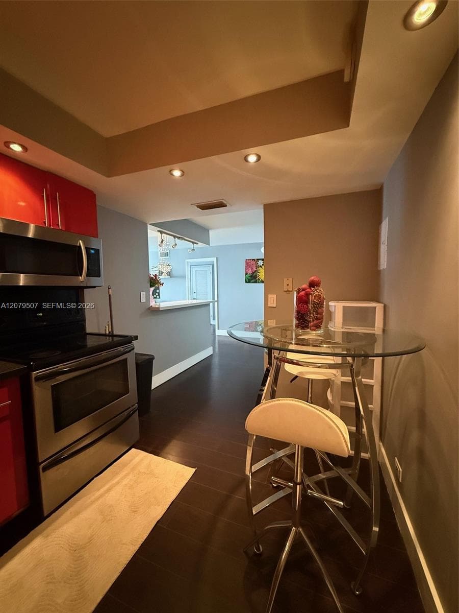 6039 Collins Ave # 1505, Miami Beach, FL 33140 photo 4