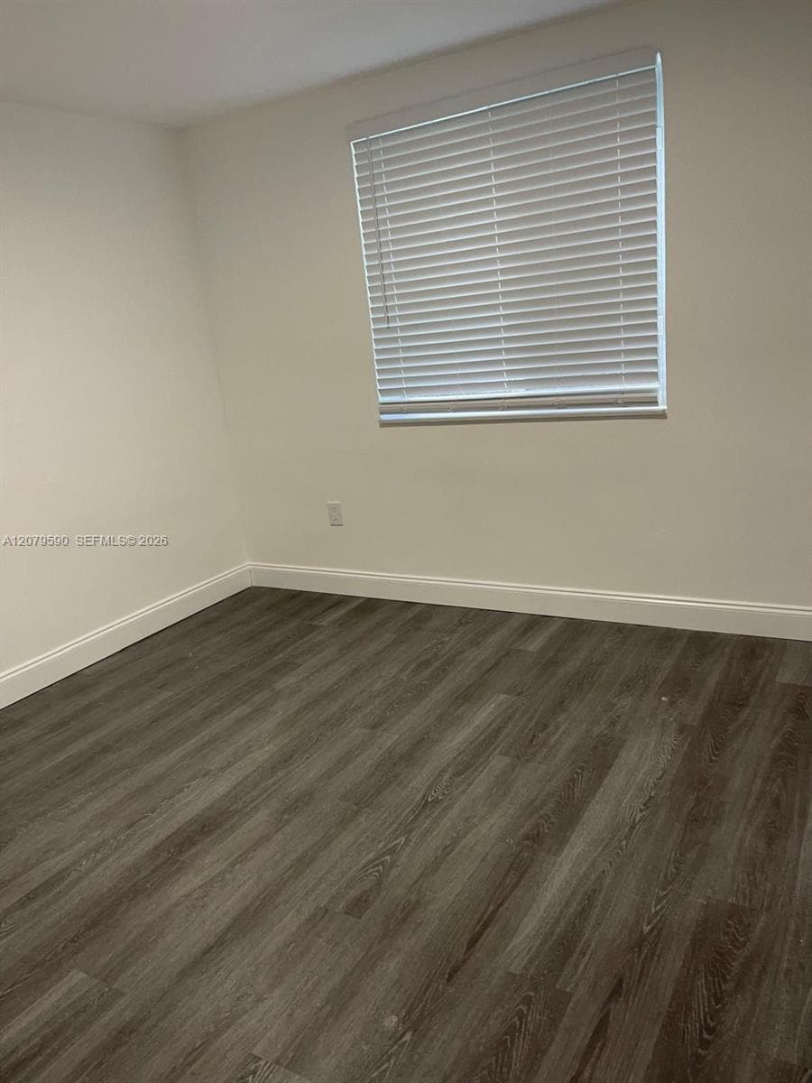 5764 E 5th Ave, Hialeah, FL 33013 photo 4