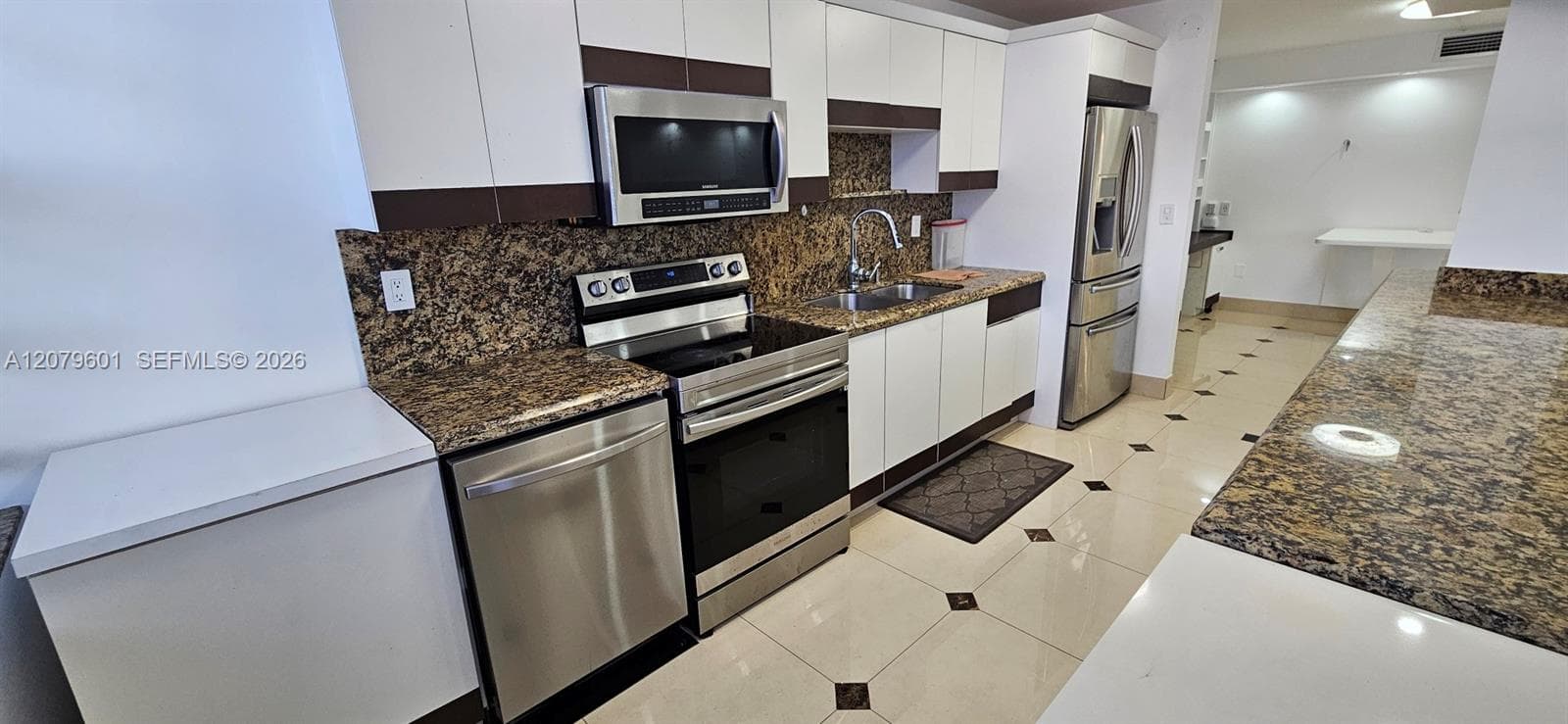 18051 Biscayne Blvd # 1501, Aventura, FL 33160 photo 3