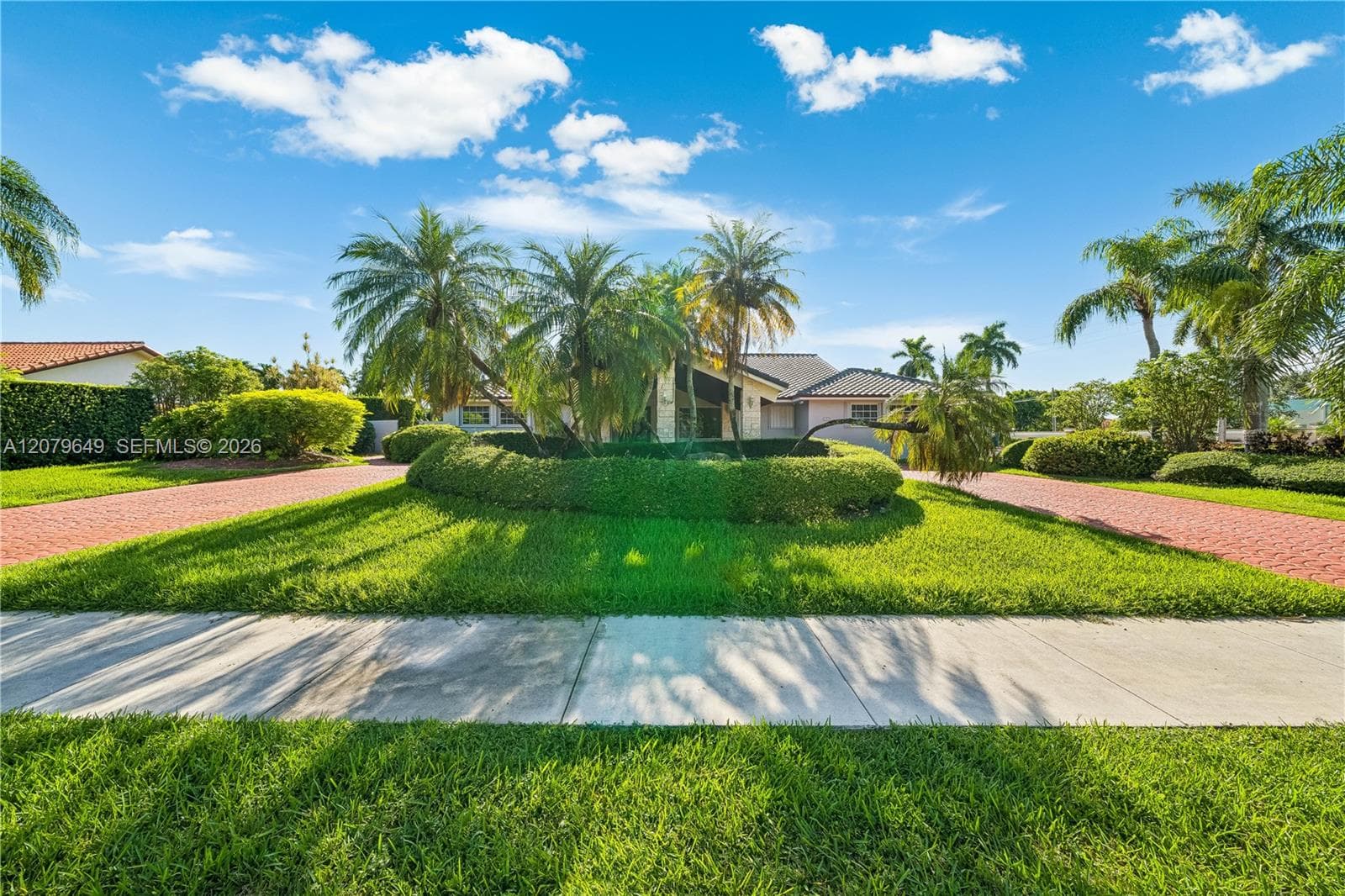 590 NW 132nd Ave, Miami, FL 33182 photo 2
