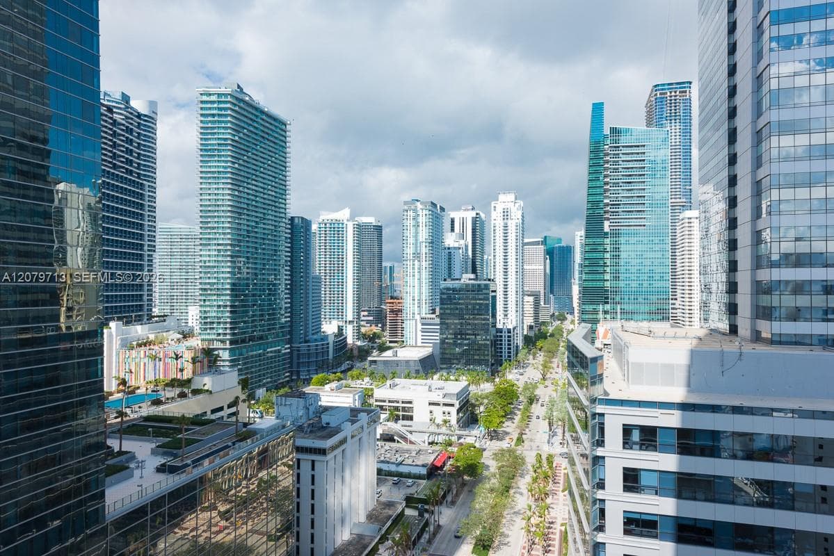 1451 Brickell Ave # 2206, Miami, FL 33131 photo 2