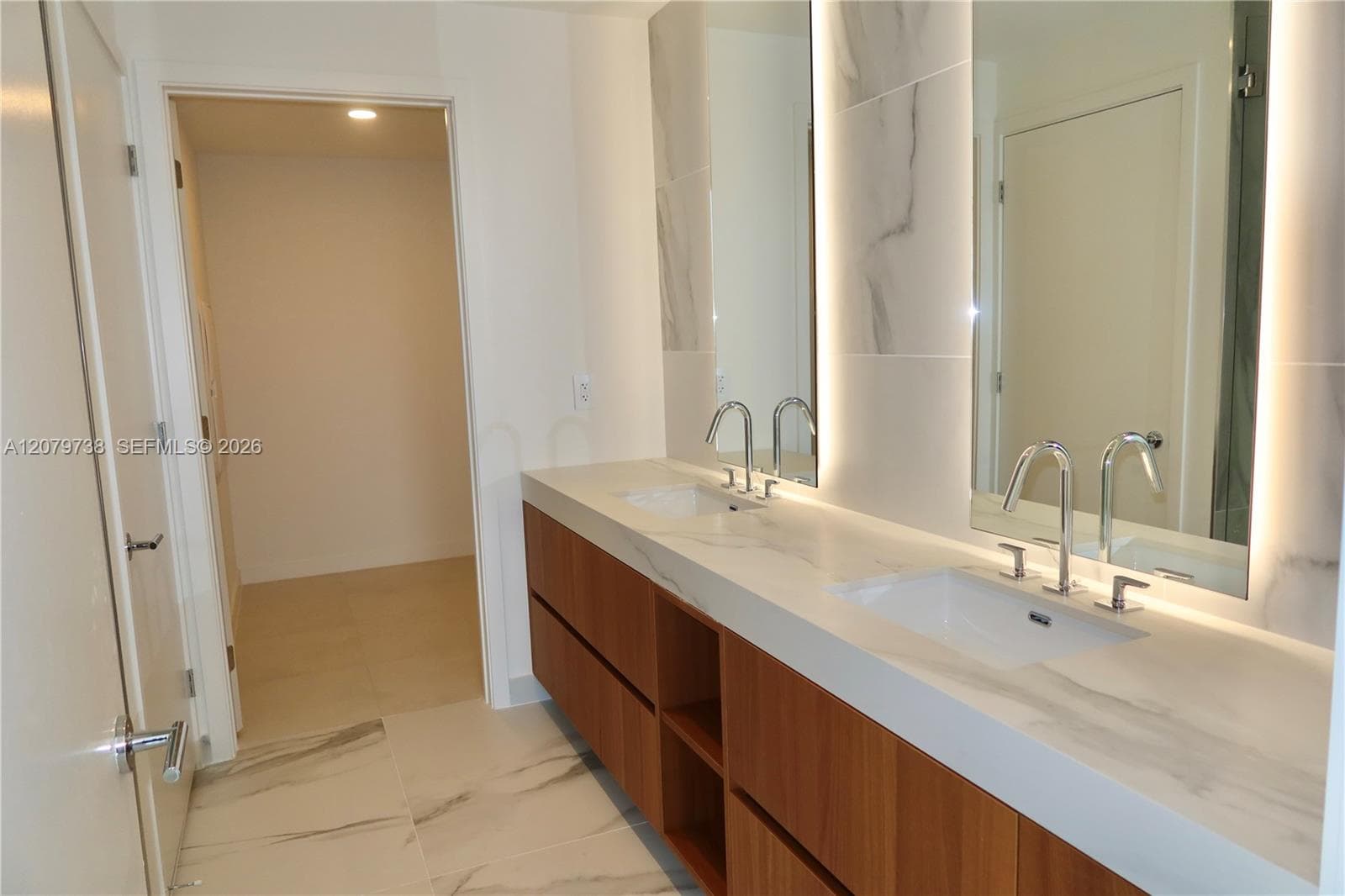 1400 biscayne blvd # 4502, Miami, FL 33132 photo 5