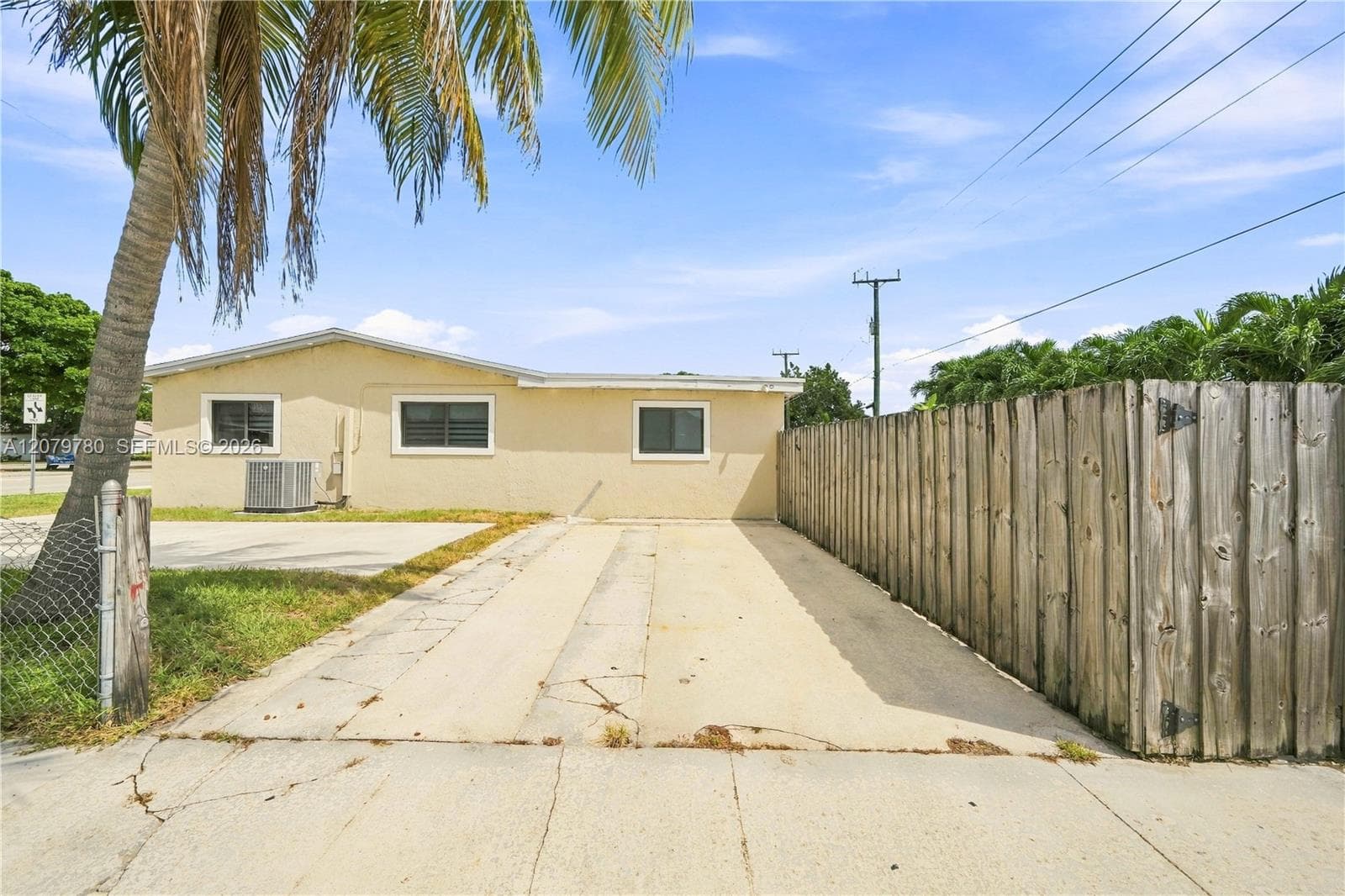 4041 W 8th Ave, Hialeah, FL 33012 photo 5
