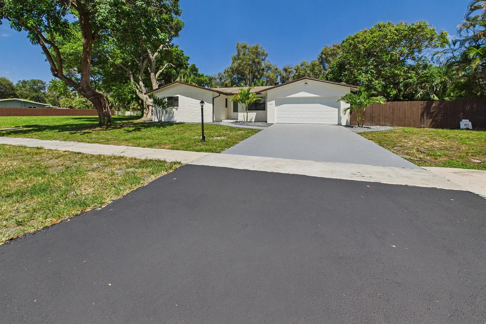 520 NW 43RD Avenue, Plantation, FL 33317 photo 2