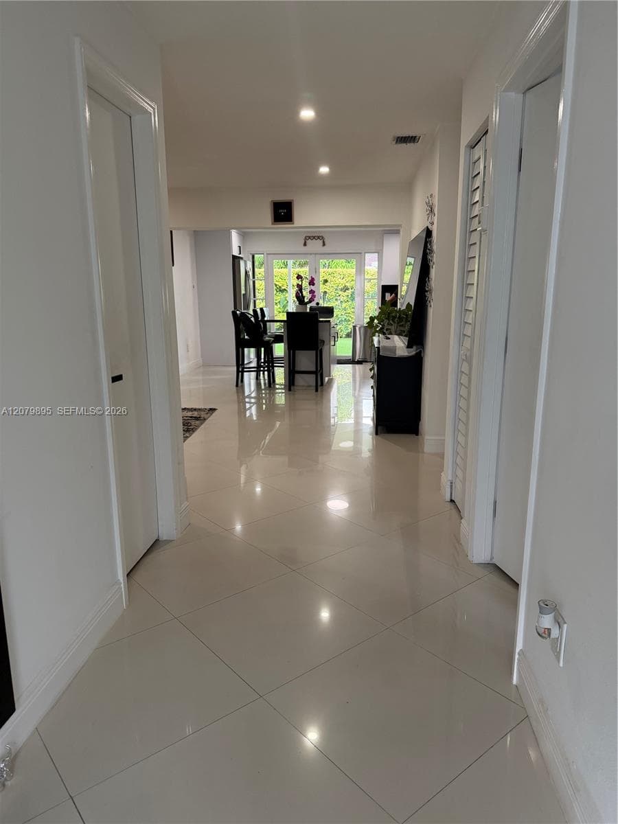 10411 SW sw 51st St, Miami, FL 33165 photo 4