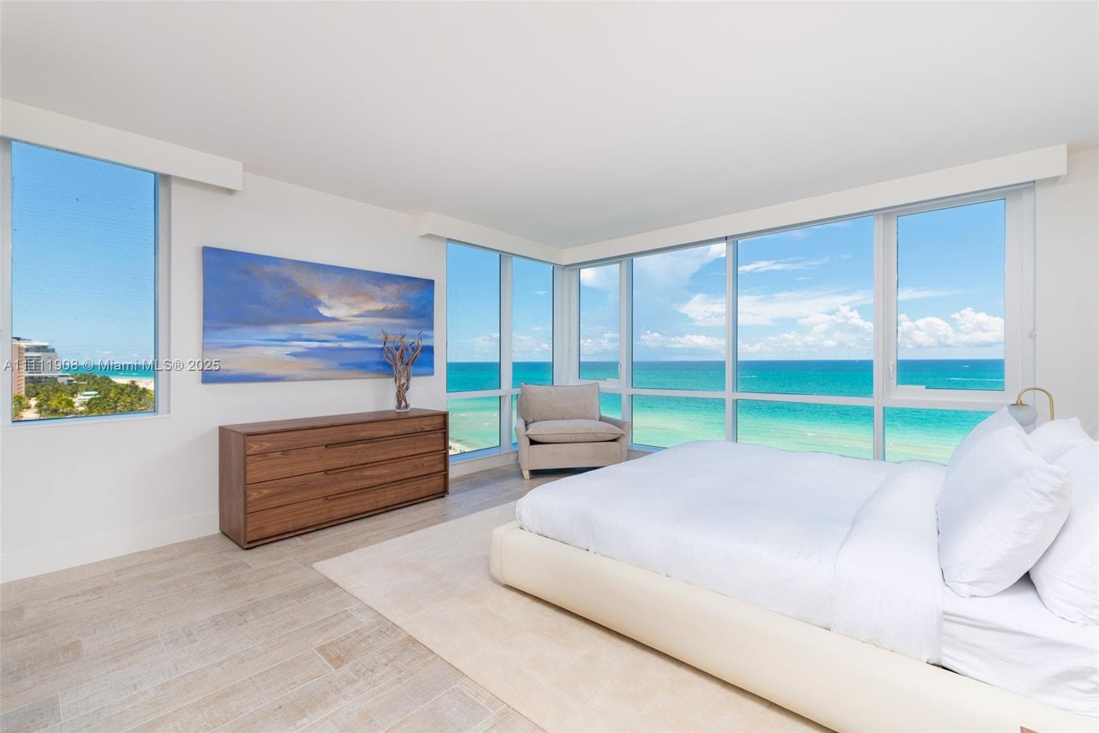 102 24th St # 1019, Miami Beach FL 33139