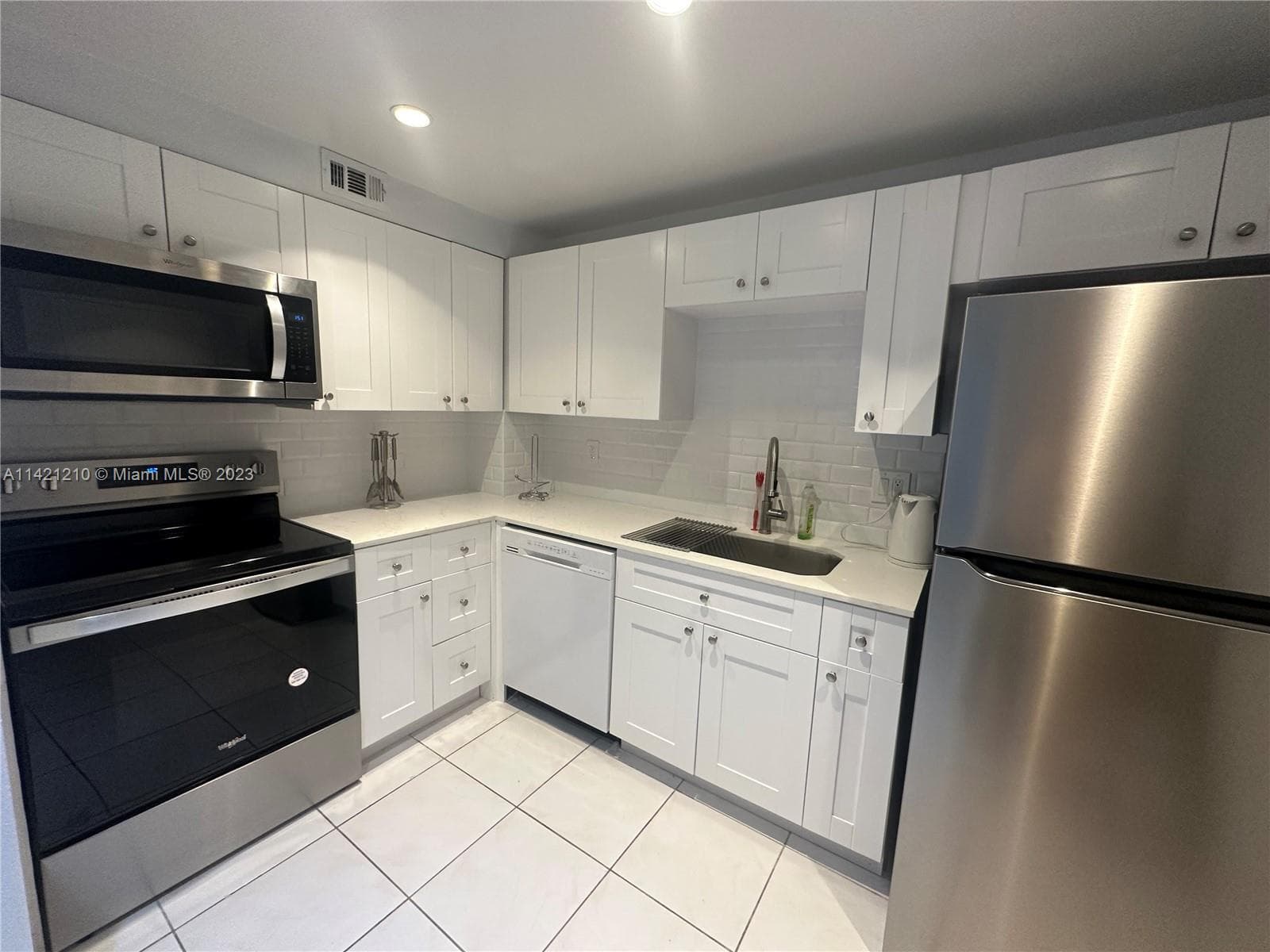 401 Golden Isles Dr # 603, Hallandale Beach FL 33009