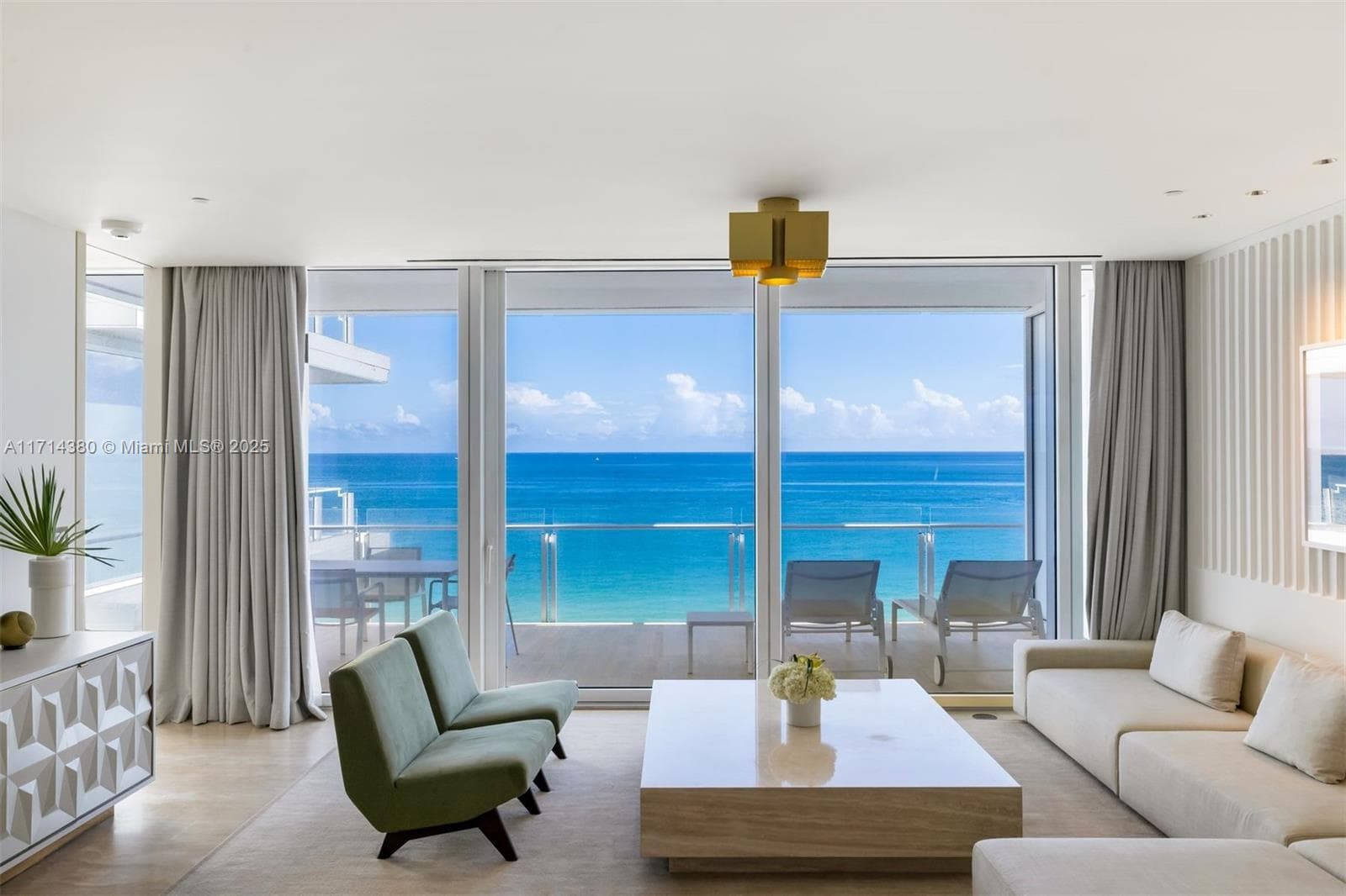 Surf Club Four Seasons new development