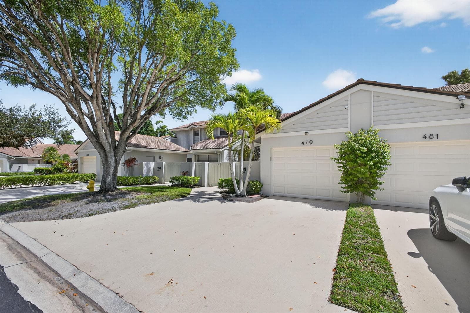 479 Prestwick Circle, Palm Beach Gardens FL 33418