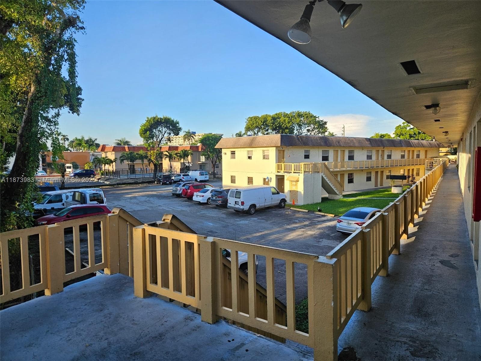 1077 NW 45th Ave # 0, Miami, FL 33126