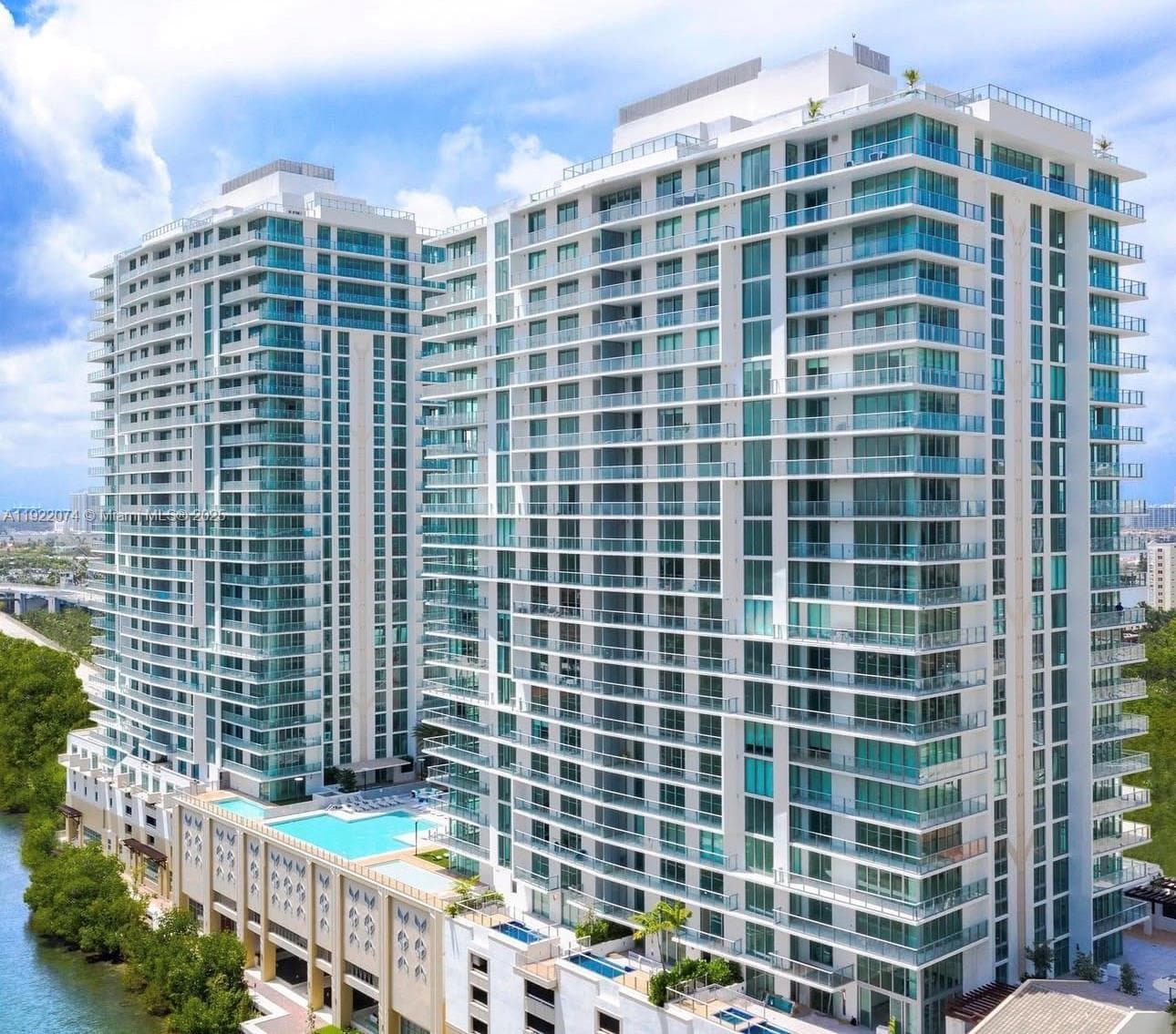 330 Sunny Isles Blvd # 5-2002, Sunny Isles Beach, FL 33160