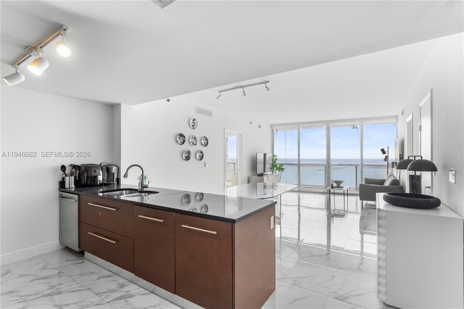 465 Brickell Ave # 5505, Miami FL 33131