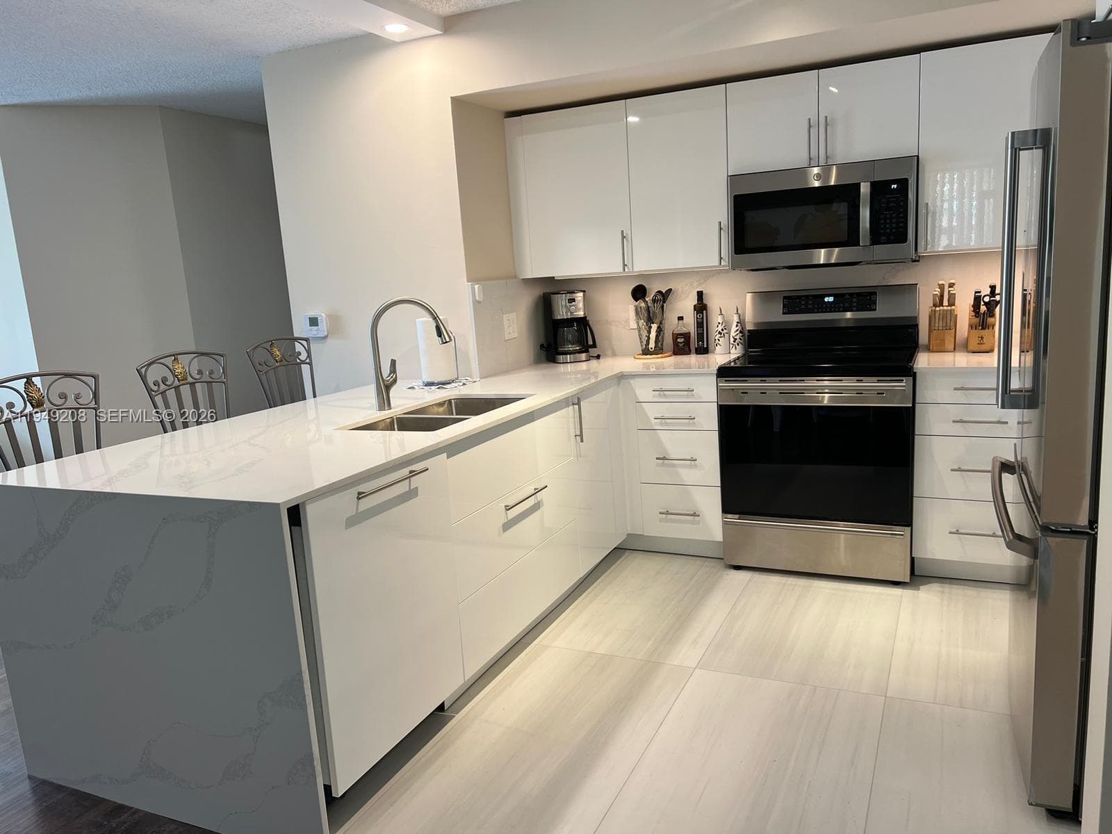 19901 E Country Club Dr # 2202, Aventura FL 33180