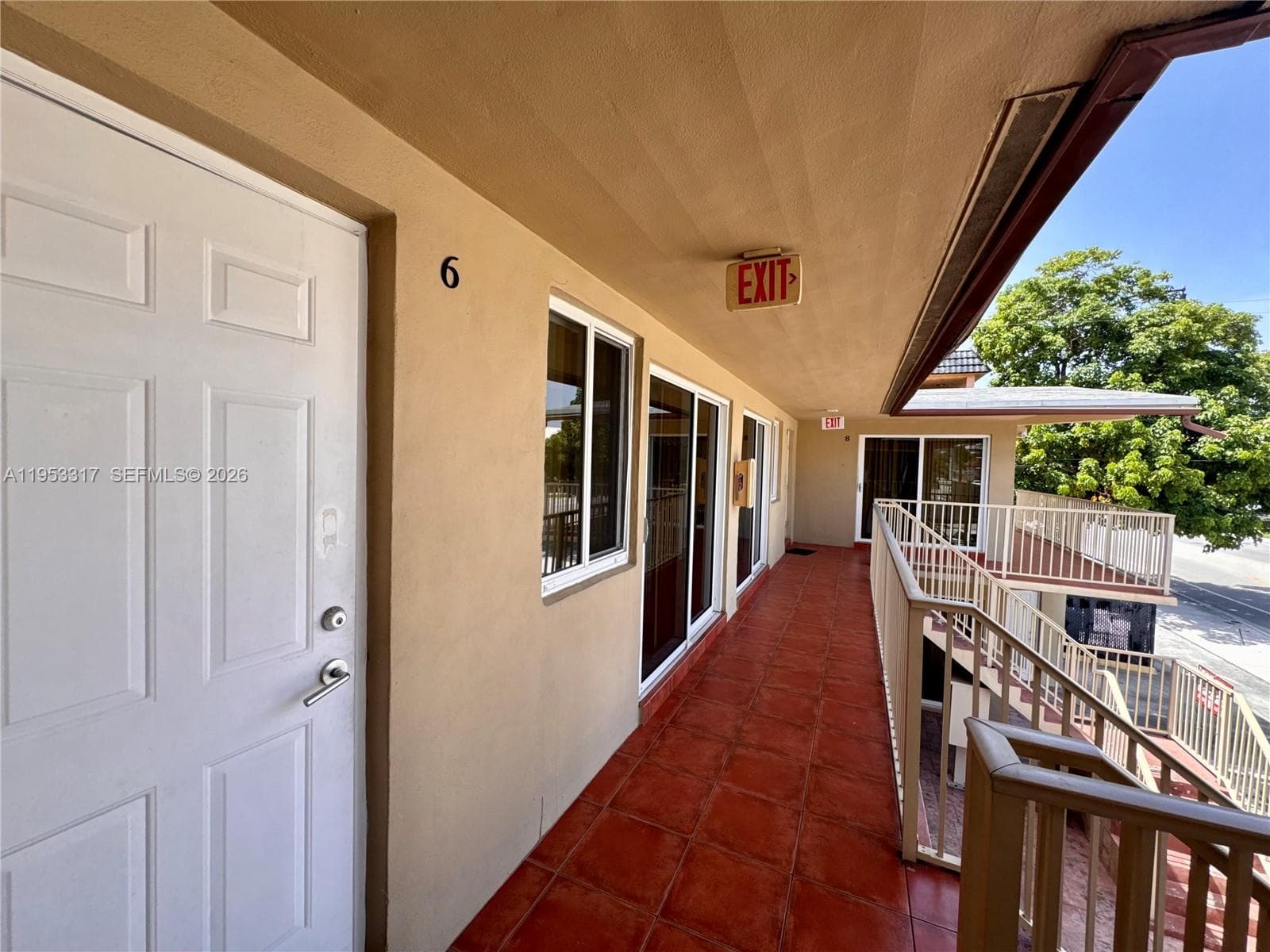 1595 NE 125th St # 6, North Miami, FL 33161