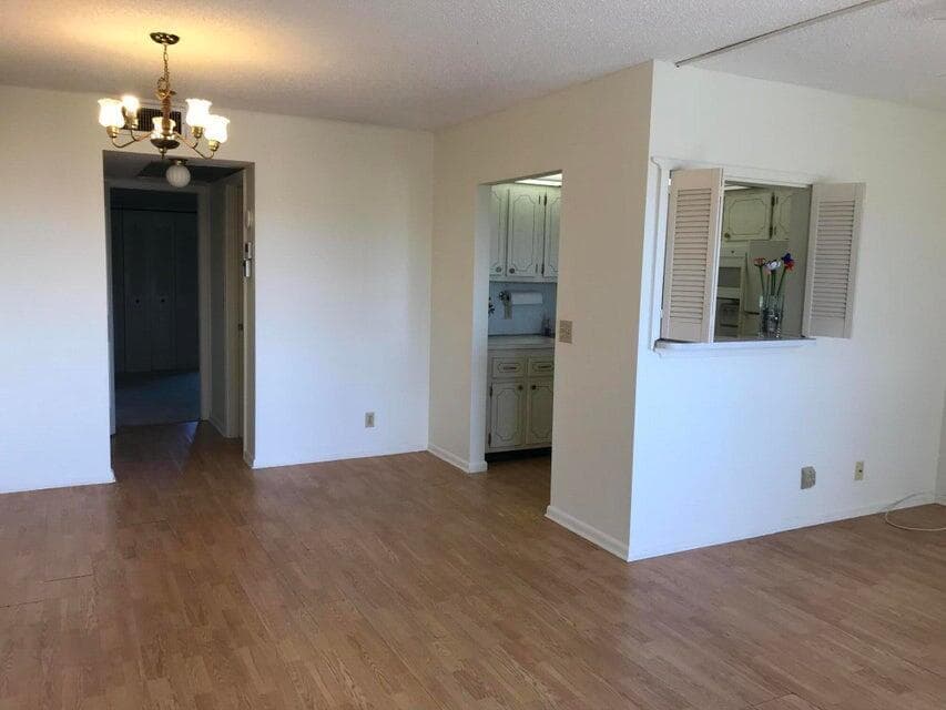 434 Southampton B, West Palm Beach FL 33417